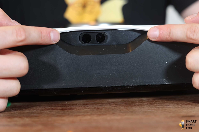 Die Hinderniserkennungstechnologie des Vorwerk Kobold VR7 ist in der Nahaufnahme zu sehen.